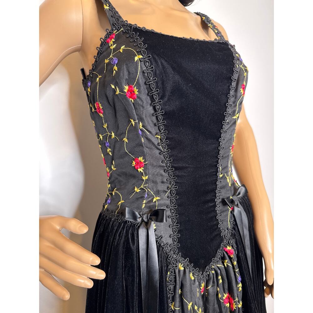 Late 80s Jeannie Nitro Gothic black velvet silk floral embroidered corset gown s - Picture 8 of 16